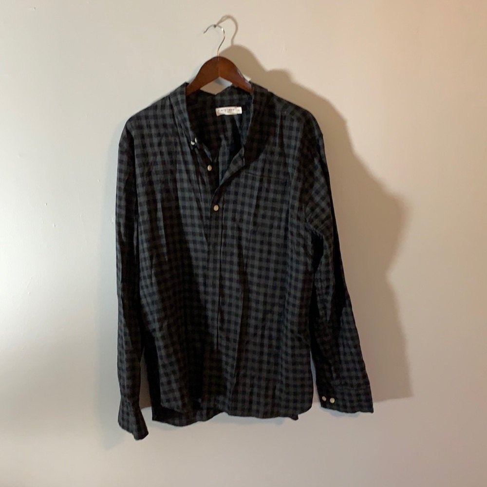 Flint and Tinder button down shirt size xxl.